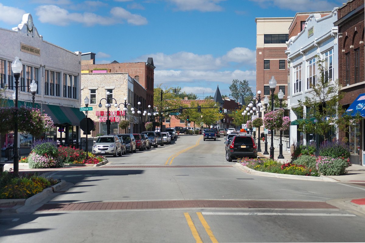 Downtown Aurora, IL - File:Downer Place, Aurora, IL.jpg - Wikimedia Commons